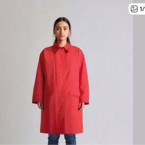 TravelSmith Rain Jacket L Red Black Snap Vents Comfortable